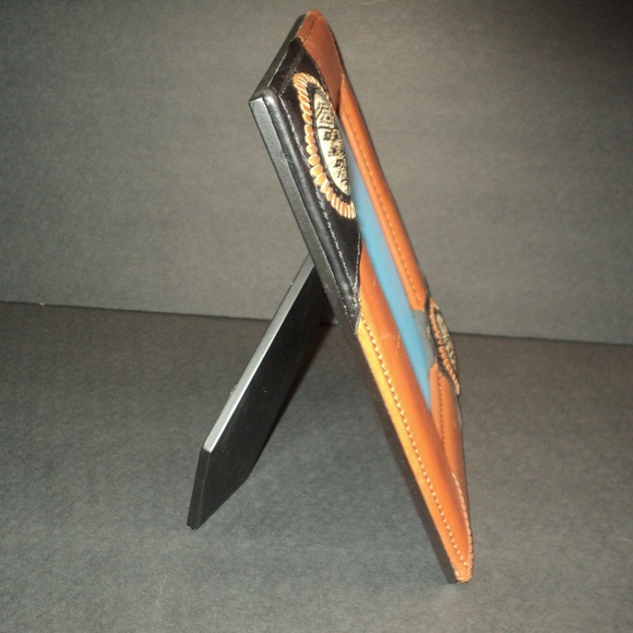 NEW Royal Crown Custom Leathers Picture Frame - Picture 4 of 5